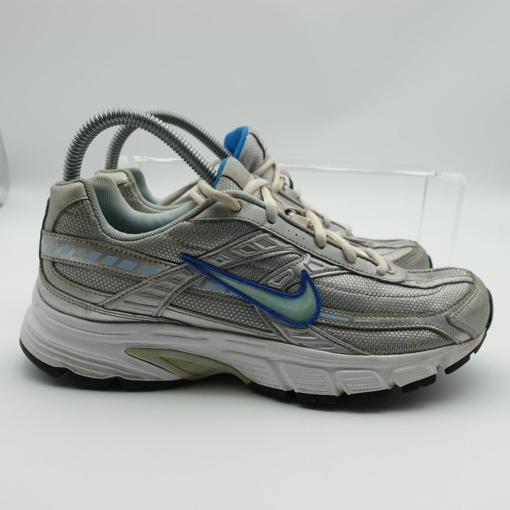 Nike Initiator Women Size 8 Shoes Silver Sneakers Athletic Training Running